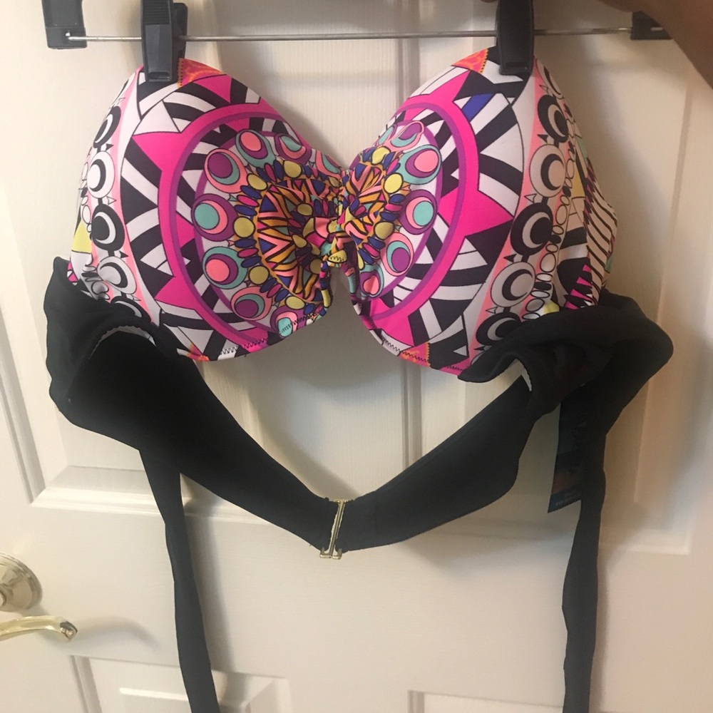 Rue 21 Plus Swimsuit Top